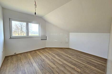 Трехкомнатные апартаменты в районе Новый Добрунь: 8