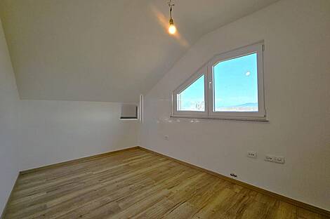 Трехкомнатные апартаменты в районе Новый Добрунь: 9