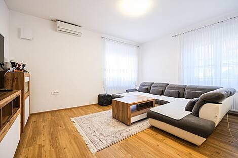 Трехкомнатная квартира в районе Новый Рудник: 3