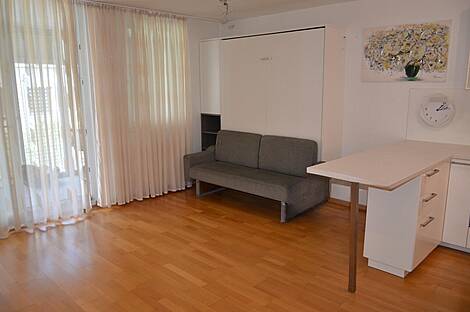 Студия в центре города: 3