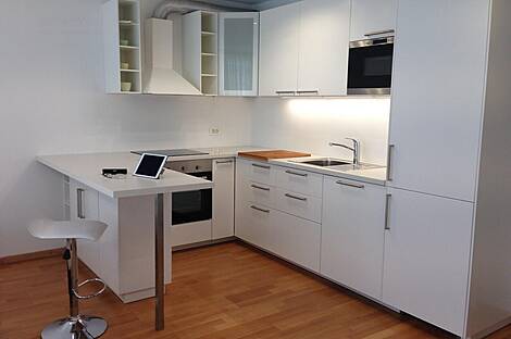 Студия в центре города: 4