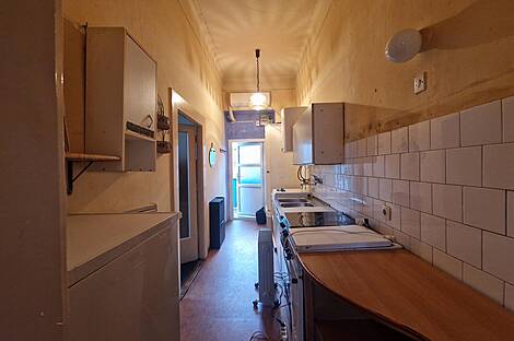 Двухкомнатная квартира расположена в центре.: 5