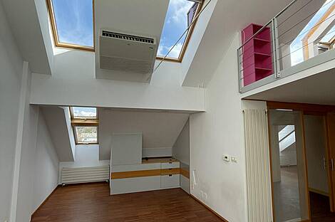 Трехкомнатная квартира Ново Залог: 3