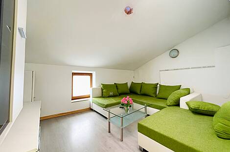 Квартира с пятью комнатами в Пиране: 5