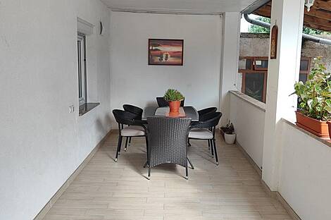 Дом на улице Побешка: 14