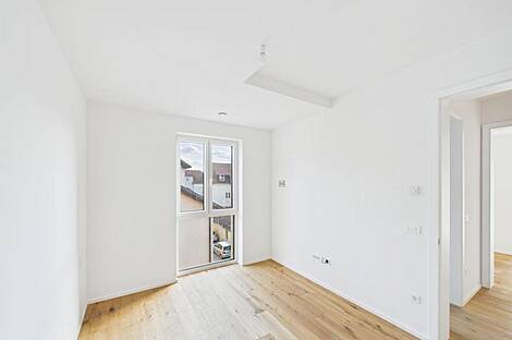 Жильё с тремя комнатами Поле: 4