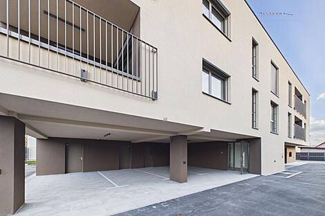 Жильё с тремя комнатами Поле: 9