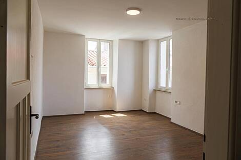 Квартира с пятью комнатами Копер: 5