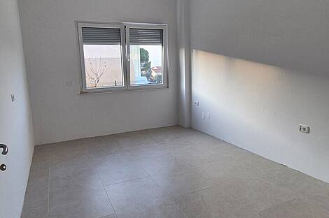 Квартира с тремя комнатами Изола: 15