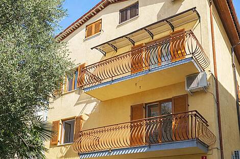 Трёхкомнатная квартира в центре: 10