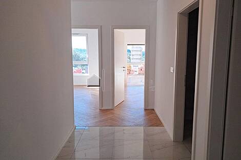 Квартира с тремя комнатами в Шмарье: 3