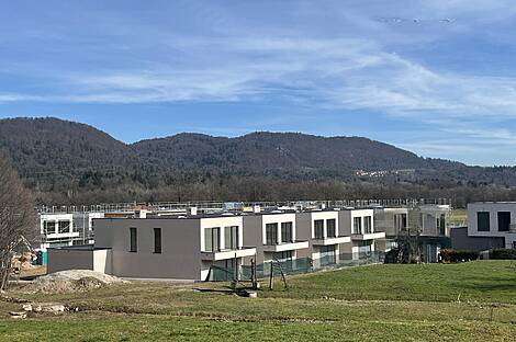 Дом, Шмартно под Шмарно Горо, Любляна: 25