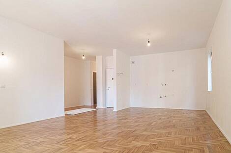 Копер - трёхкомнатная квартира: 1