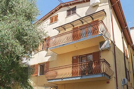 Копер - трёхкомнатная квартира: 2