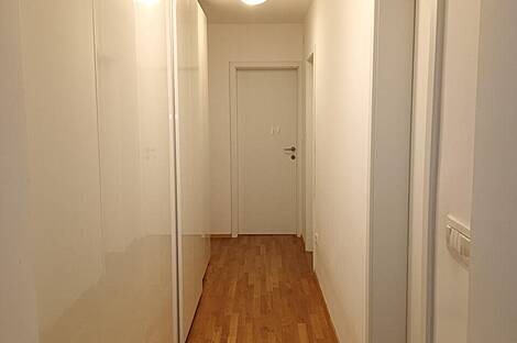 Здание с атриумом в Ново Мургле: 6