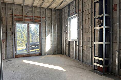 Дом Лонг Брдо: 9