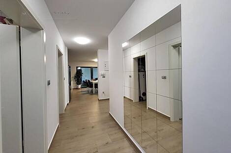 Дом, Любляна, Бежиград, Подгорица.: 6