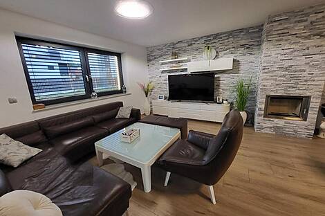 Дом, Любляна, Бежиград, Подгорица.: 8