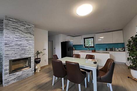 Дом, Любляна, Бежиград, Подгорица.: 9