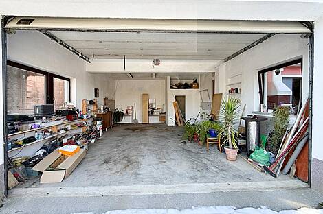 Дом, Явор, Любляна, Добрунье.: 27