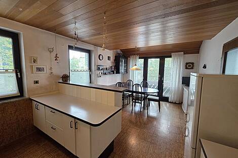 Дом, Шишка, Любляна: 4