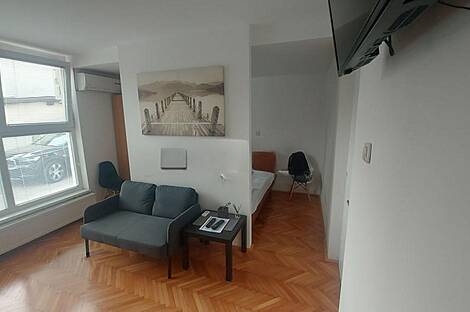 Шишка, Любляна: дом: 16