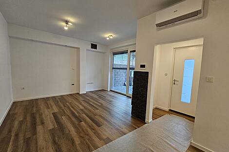 Квартира с 3,5 комнатами в Новой Любляне, район Бежиград, Стожице: 2