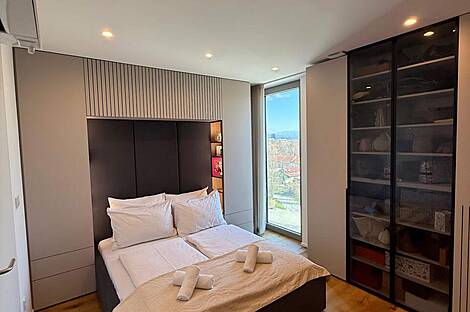 Центр: квартира с пятью и более комнатами: 6