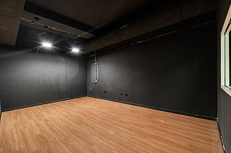 Центр — коммерческое помещение: 13