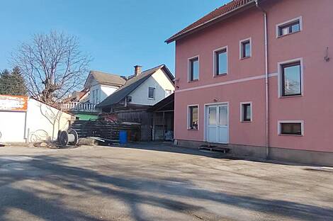 Торговое здание: 1