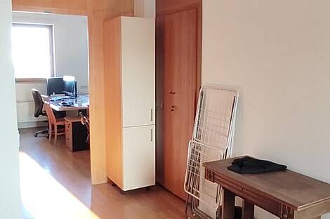 Торговое здание: 9