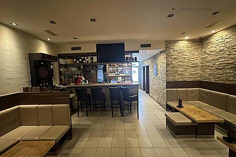 Торговая площадь в Фужине: 1