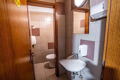 Торговое помещение в Мосте: 11