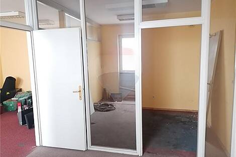 Помещение для коммерции находится в Центре: 16