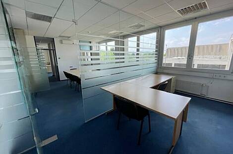 Офис в превосходном месте: 1