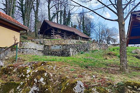 Градник Дом: 7