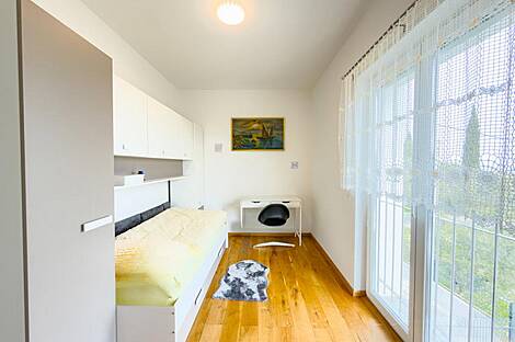 Ново Гриньян дуплекс: 23