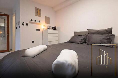 Центральная квартира с более чем пятью комнатами: 8