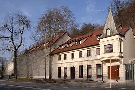 Центральная квартира с более чем пятью комнатами: 22