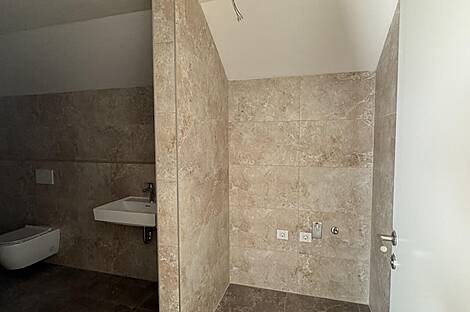 Четырехкомнатная квартира, расположенная в районе Бежиград: 17