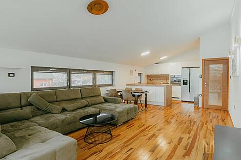 Квартира с тремя комнатами в Чрнуче.: 1