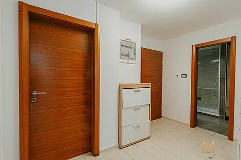 Квартира с тремя комнатами в Чрнуче.: 12