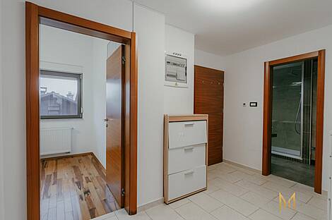 Квартира с тремя комнатами в Чрнуче.: 13