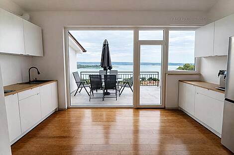 Квартира с тремя комнатами в Портороже: 2