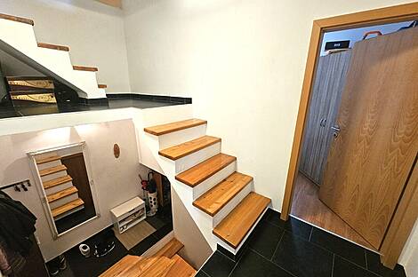 Жильё с пятью комнатами в Хрватини: 9