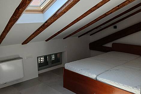 Трёхкомнатная квартира Новый Изол.: 9