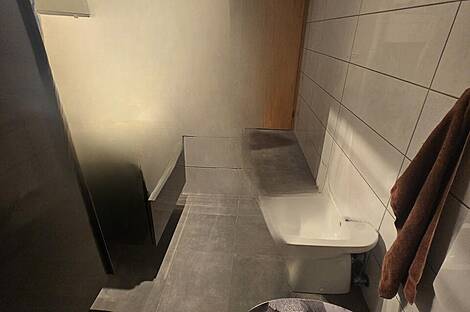 Квартира с тремя изолированными комнатами: 8