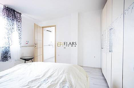 Квартира, имеющая 5 или более комнат в районе Сеча: 4