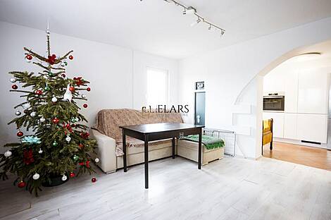 Квартира, имеющая 5 или более комнат в районе Сеча: 10