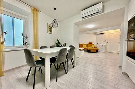 Квартира с тремя комнатами в Пиране: 1